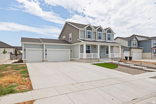 3233 W 2500 N, Clinton, UT 84015