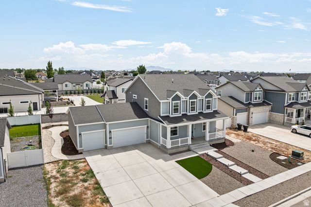 3233 W 2500 N, Clinton, UT 84015