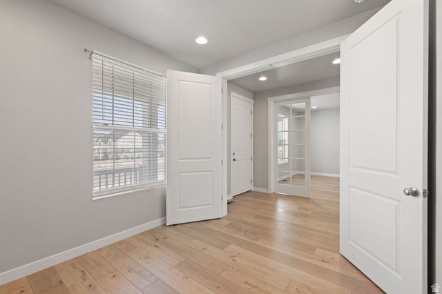 3233 W 2500 N, Clinton, UT 84015