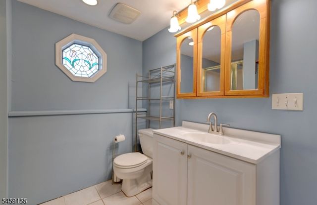 37 Bound Brook Rd, Parsippany-troy Hills Twp., NJ 07054