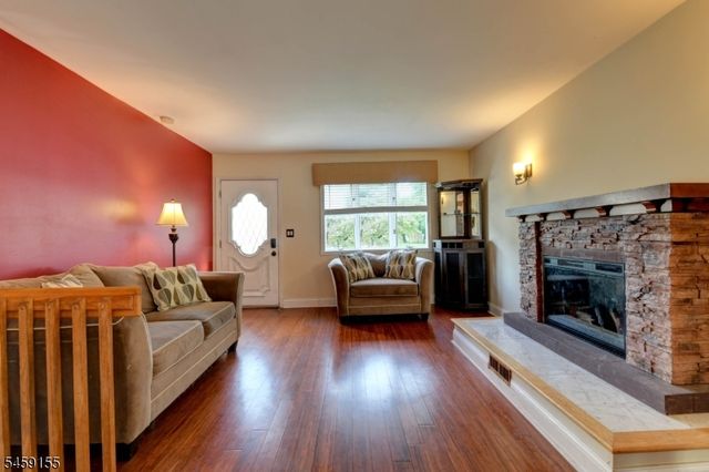 37 Bound Brook Rd, Parsippany-troy Hills Twp., NJ 07054