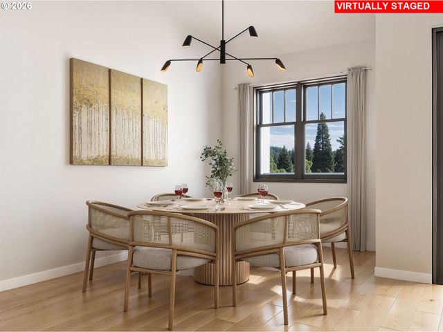 530 4th St 14, Lake Oswego, OR 97034