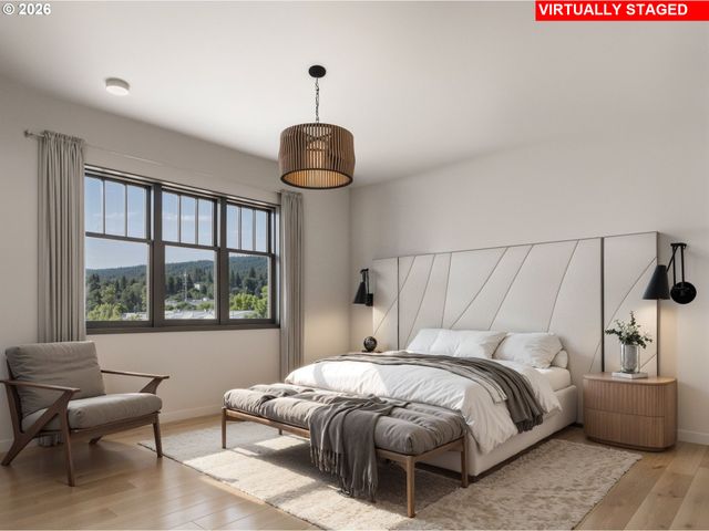 530 4th St 14, Lake Oswego, OR 97034