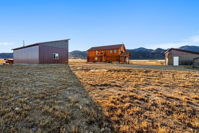 17 Tex's Loop, Alder, MT 59710