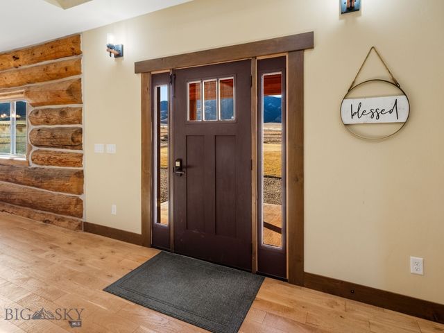 17 Tex's Loop, Alder, MT 59710