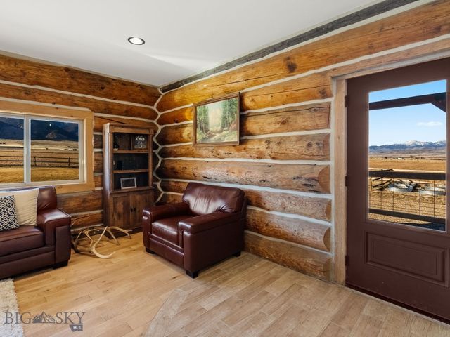 17 Tex's Loop, Alder, MT 59710