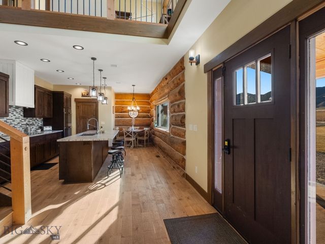 17 Tex's Loop, Alder, MT 59710