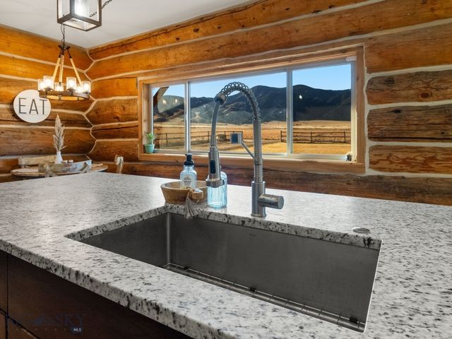 17 Tex's Loop, Alder, MT 59710