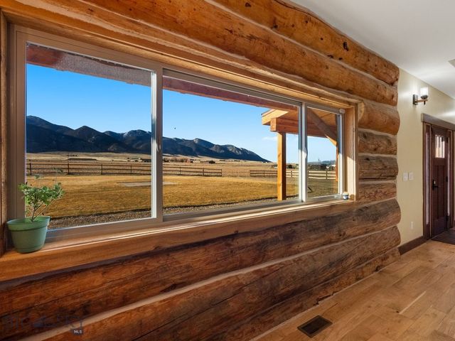 17 Tex's Loop, Alder, MT 59710