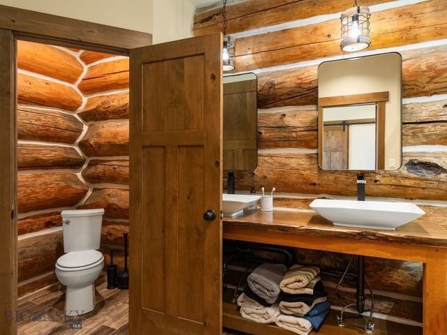 17 Tex's Loop, Alder, MT 59710