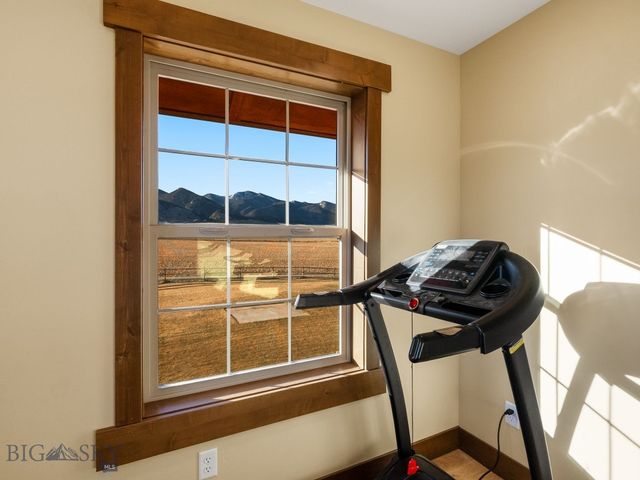 17 Tex's Loop, Alder, MT 59710