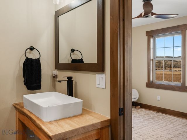 17 Tex's Loop, Alder, MT 59710