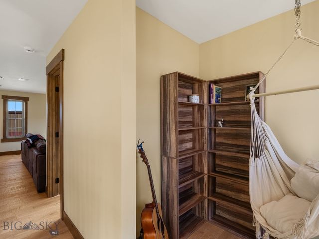 17 Tex's Loop, Alder, MT 59710