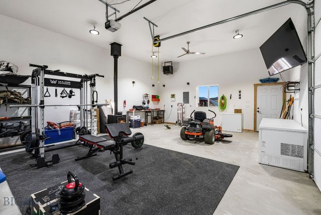 17 Tex's Loop, Alder, MT 59710