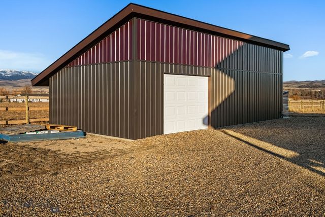 17 Tex's Loop, Alder, MT 59710