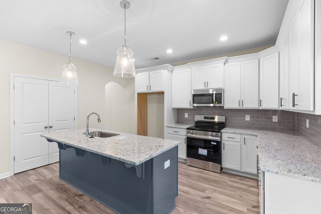 5387 Felles Way, Forsyth, GA 31029