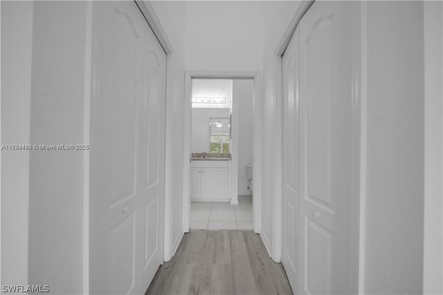 365 Stella Maris DR N 2905, Naples, FL 34114