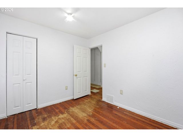 2904 HARNEY St, Vancouver, WA 98660