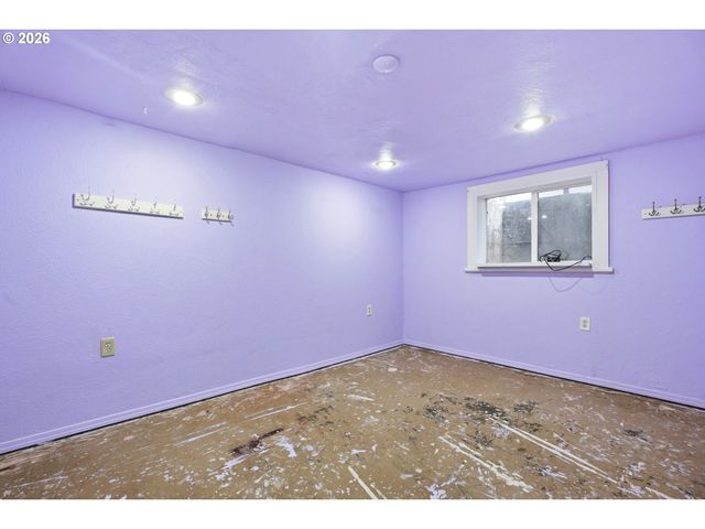 2904 HARNEY St, Vancouver, WA 98660