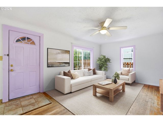 2904 HARNEY St, Vancouver, WA 98660