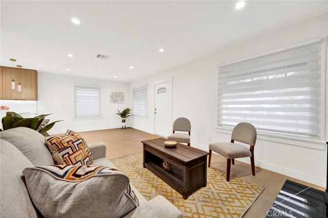 7961 Day, Sunland, CA 91040