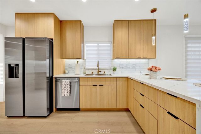7961 Day, Sunland, CA 91040