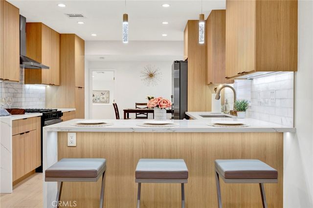 7961 Day, Sunland, CA 91040