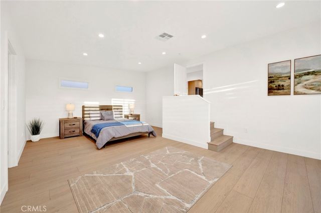 7961 Day, Sunland, CA 91040