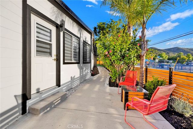 7961 Day, Sunland, CA 91040