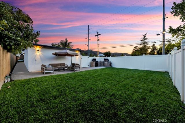 7961 Day, Sunland, CA 91040
