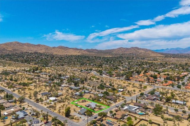57007 Navajo Trail, Yucca Valley, CA 92284