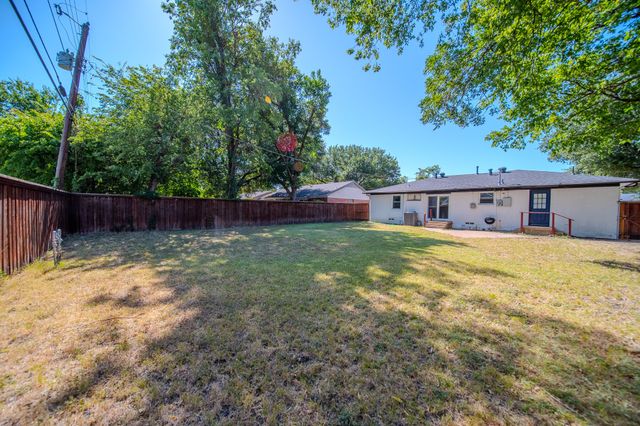 2901 Maple Drive, Garland, TX 75042
