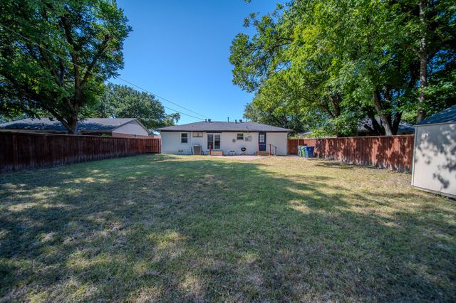 2901 Maple Drive, Garland, TX 75042