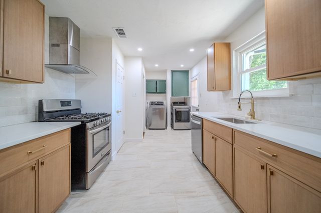 2901 Maple Drive, Garland, TX 75042