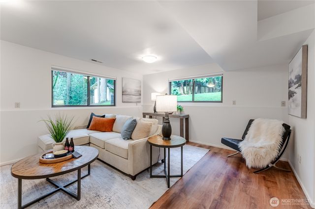 18422 189th Avenue NE, Woodinville, WA 98077