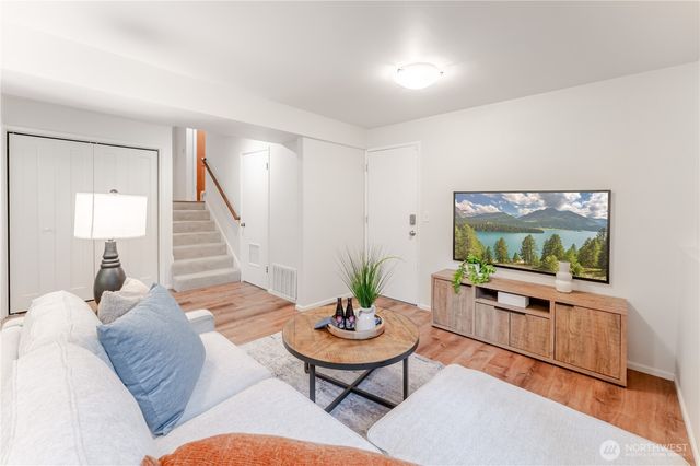 18422 189th Avenue NE, Woodinville, WA 98077