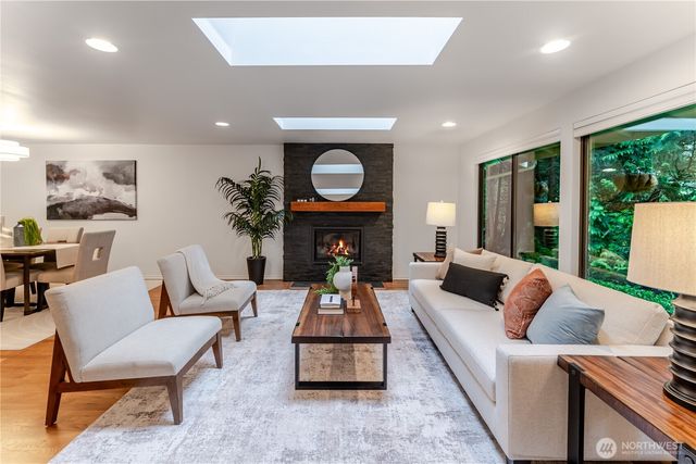 18422 189th Avenue NE, Woodinville, WA 98077