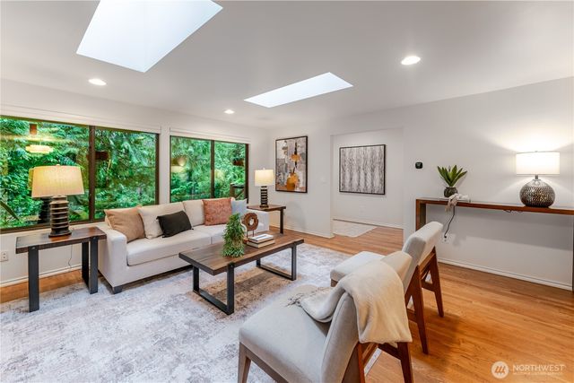 18422 189th Avenue NE, Woodinville, WA 98077