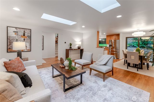 18422 189th Avenue NE, Woodinville, WA 98077