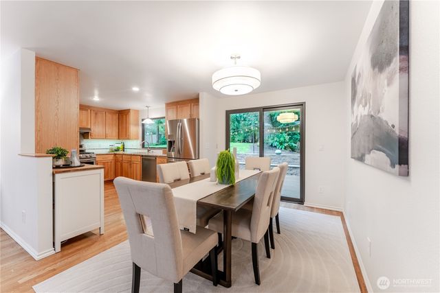 18422 189th Avenue NE, Woodinville, WA 98077