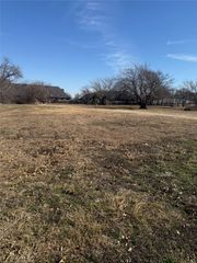280 N Mitchell Road, Mansfield, TX 76063