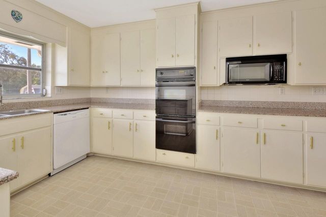 129 S BROOKS AVENUE, Deland, FL 32720