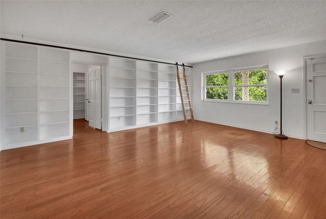 129 S BROOKS AVENUE, Deland, FL 32720