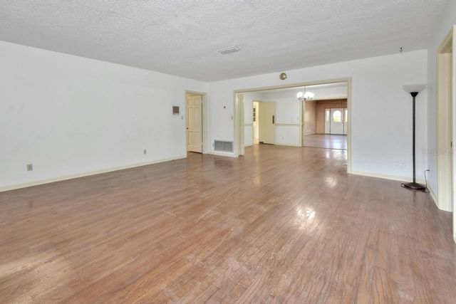 129 S BROOKS AVENUE, Deland, FL 32720