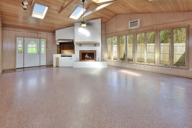 129 S BROOKS AVENUE, Deland, FL 32720