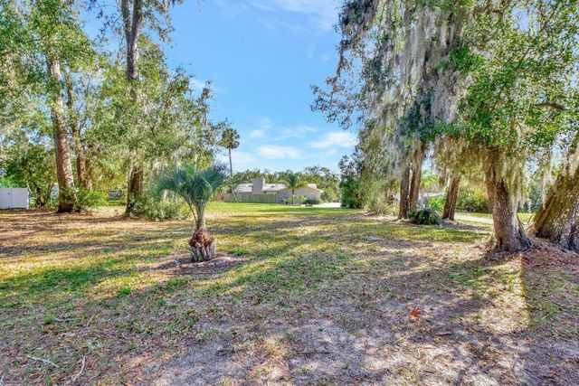 129 S BROOKS AVENUE, Deland, FL 32720