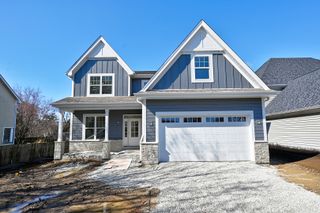 256 Coe Road, Clarendon Hills, IL 60514