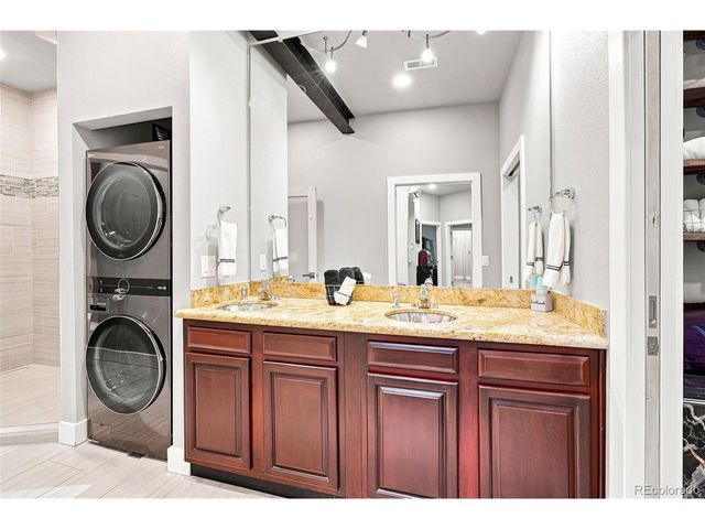 6715 Raritan Dr, Denver, CO 80221