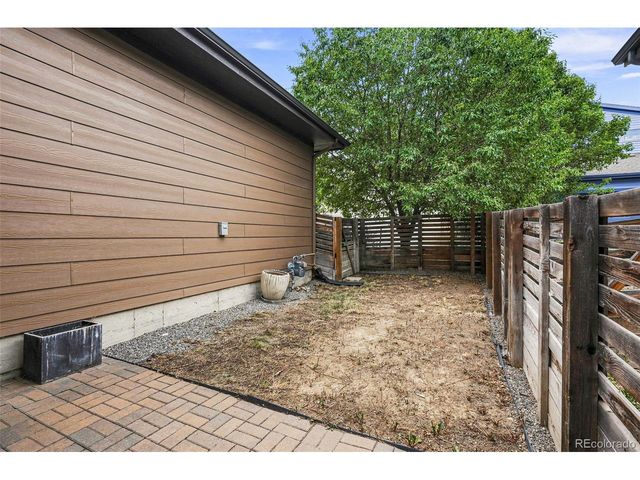 6715 Raritan Dr, Denver, CO 80221