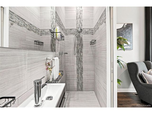 6715 Raritan Dr, Denver, CO 80221